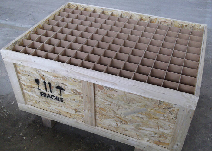 cassa legno con alveare interno