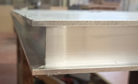 pannelli in alluminio con profili a 