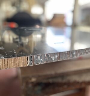 Inserire ferramenta nell'alveolare