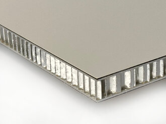 Pannello in alluminio con HPL su due lati