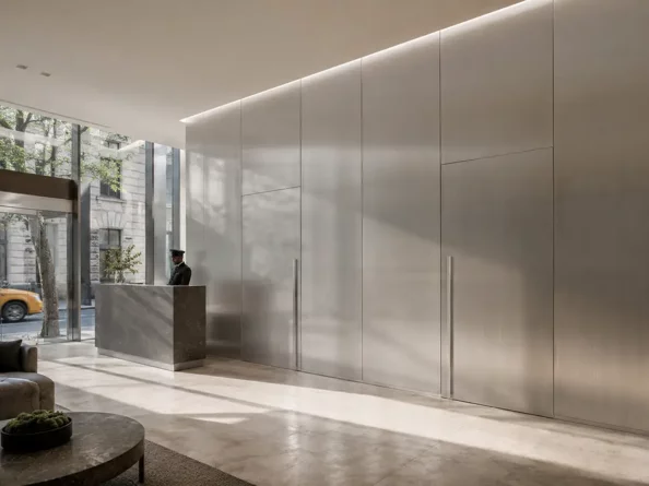 ALUXAPP wall panels feature aluminium surfaces ALUXAPP wall panels feature aluminium surfaces