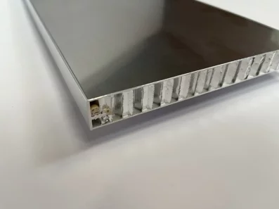 The base panel from which the ALUXAPP range is developed. The base panel from which the ALUXAPP range is developed.