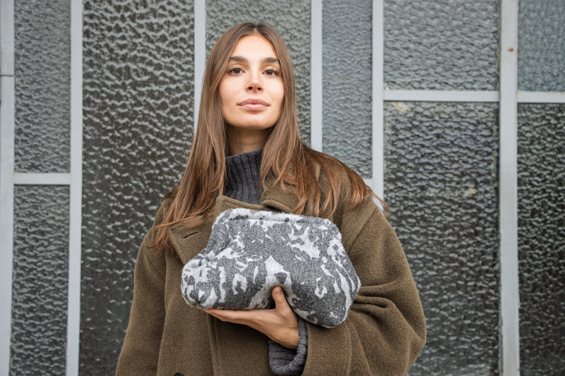 Agata Clutch Wool Glitter