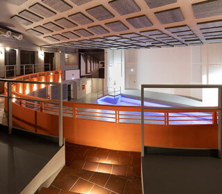 55121f_42f6d75334e6487381420aa70925bcaa-mv2