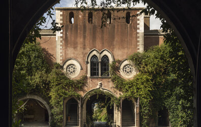 eyJmciI6IkZhJiN4RTc7YWRlIGVuIHBpZXJyZSBkJiN4Mjc7dW4gYiYjeEUyO3RpbWVudCBoaXN0b3JpcXVlIGVudG91ciYjeEU5O2UgZGUgdmVyZHVyZSJ9