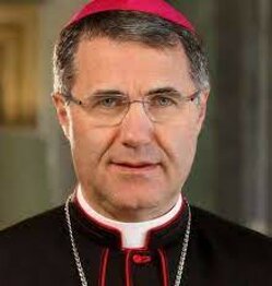 vescovo di palermo.jpeg