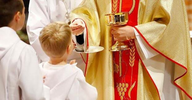 La disfida delle comunioni cattoliche a Palermo La disfida delle comunioni cattoliche a Palermo