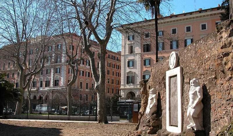 porta alchemica.jpeg