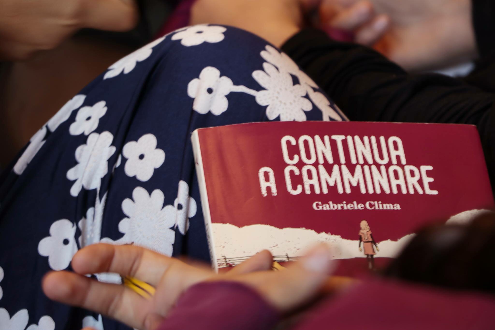 Qualcuno con cui correre: dieci domande a Gabriele Clima su 'Continua a camminare'