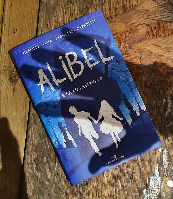 “Alibel. La Malastriga”: Fulvia Degl’Innocenti recensisce Gabriele Clima e Francesca Carabelli
