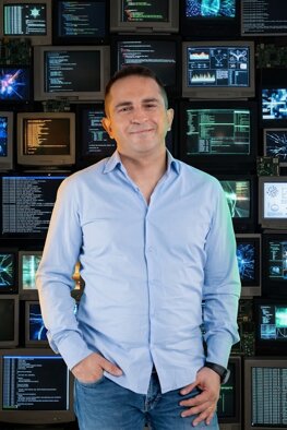 Simine Losito - Servizi di Comunicazione Strategica