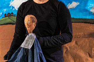 eyJmciI6Ik1hcmlvbm5ldHRlIG1hbmlwdWzpZSBjb2xsZWN0aXZlbWVudCBwZW5kYW50IHVuIGF0ZWxpZXIgZGUgY3LpYXRpb24uIn0=