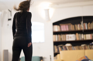 Jeu physique et symbolique de Nadia Cicurel au Krusce Creative Center. Jeu physique et symbolique de Nadia Cicurel au Krusce Creative Center.