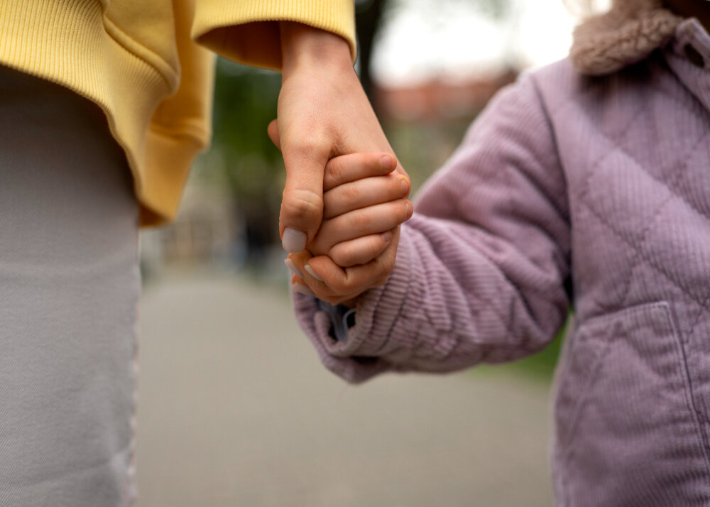 Riaperti i termini a sostegno economico per famiglie con procedure di adozione internazionale