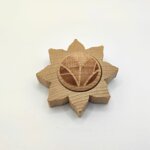 diffusore-in-legno-fiore-a-8-petali