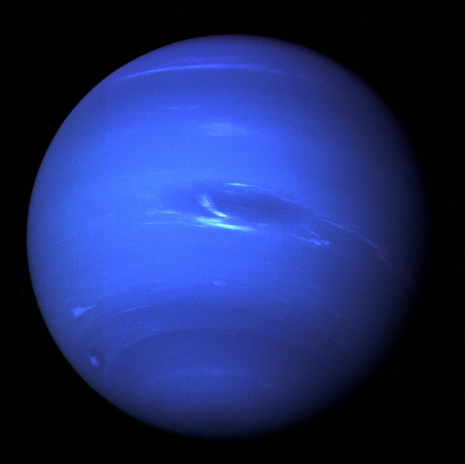 Nettuno il gigante pianeta blu di ghiaccio Nettuno il gigante pianeta blu di ghiaccio