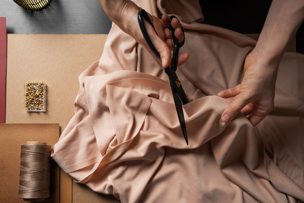 Sartorie moderne: il ritorno del “fatto bene” nell’epoca del fast fashion