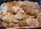 Croisan en una bandeja 