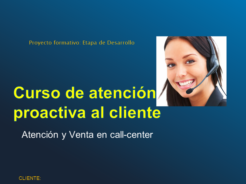 curso de atención proactiva al cliente. se muestra una telefonista con unos cascoa telefónicos y sonrriendo