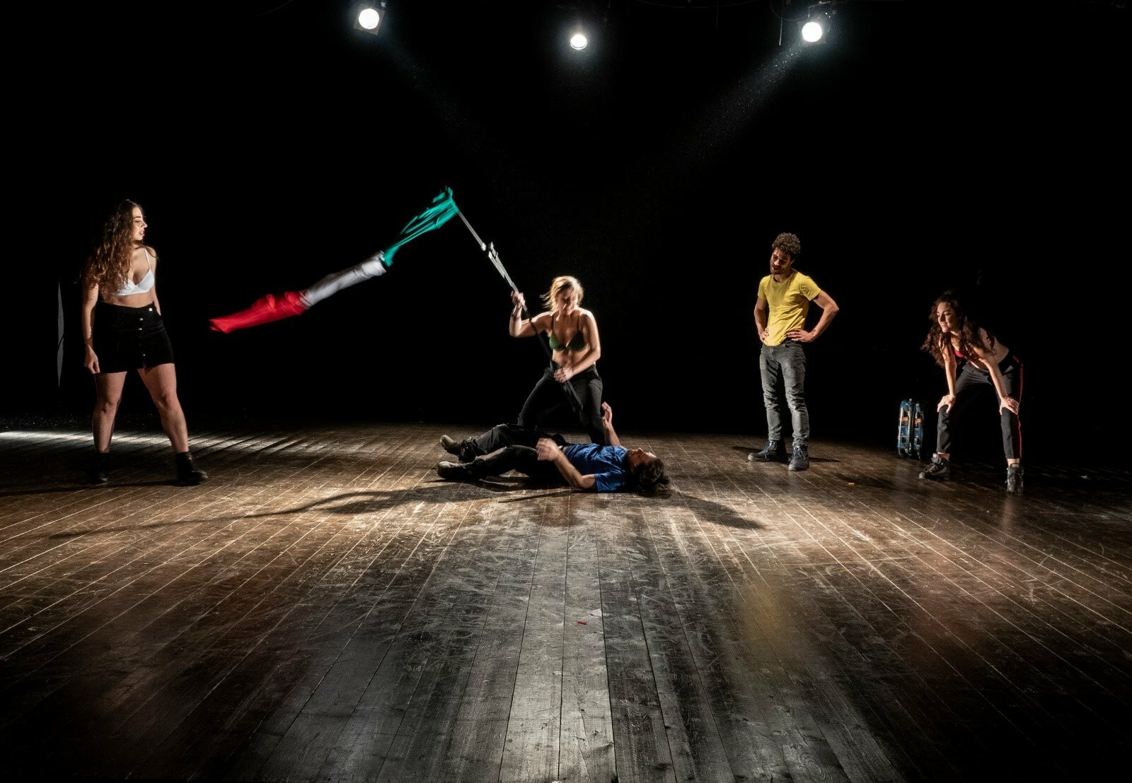 PERDEREMO UNA GENERAZIONE DI TEATRANTI