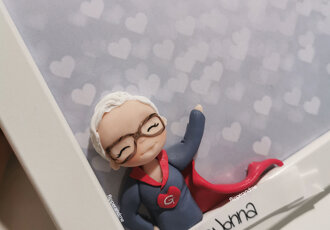 ritratto personalizzato cartoon nonna flipperandme