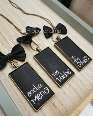 collana-indossami-con-un-sorriso-rettangolare