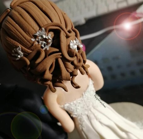 dettagli capelli sposa semiraccolti