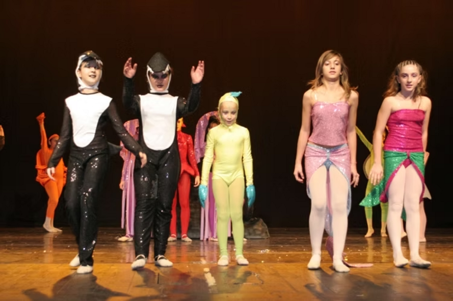 e31f4c_3c8f1efd9de64213861d77538400a99d