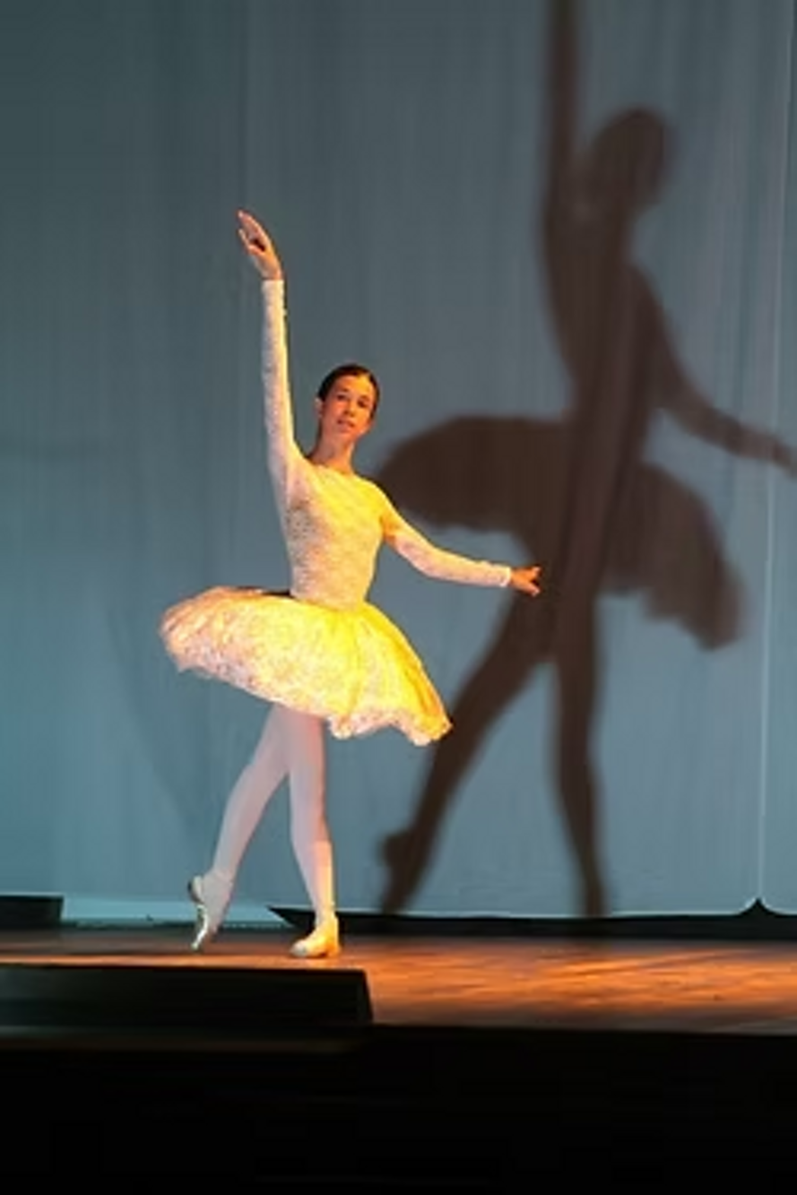 e31f4c_09b203a80ab845cc8e306fabec281e18