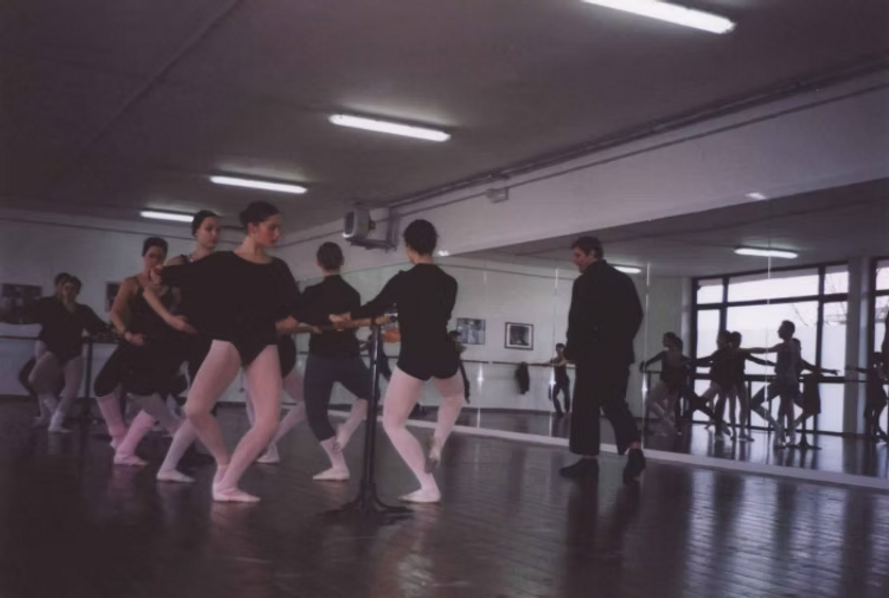 e31f4c_f11e255408e446369a25c843d70d4e4d