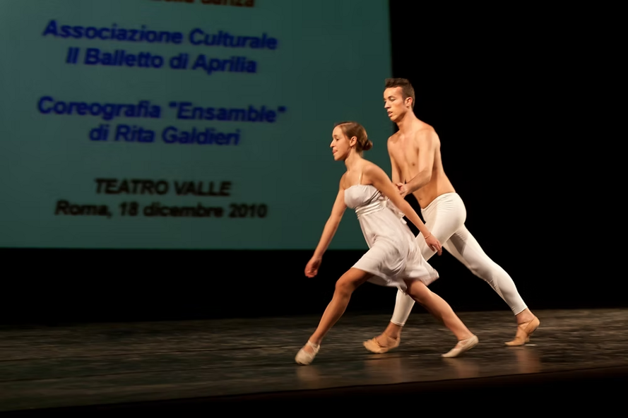 e31f4c_c6f9b851f6e5478eb89b9a72fd789eda