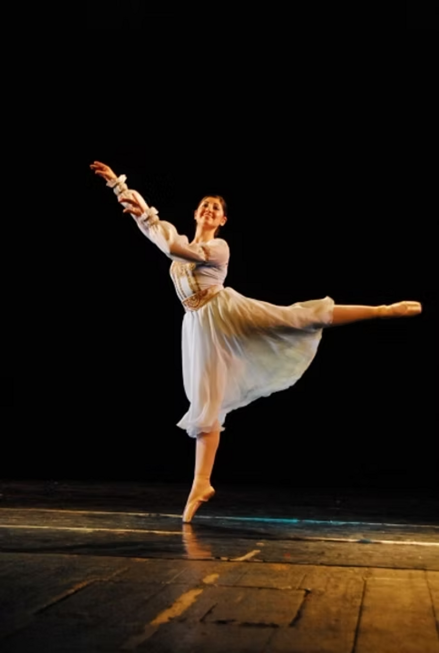 e31f4c_2775d36d0f7a41e09ac39f64de583203