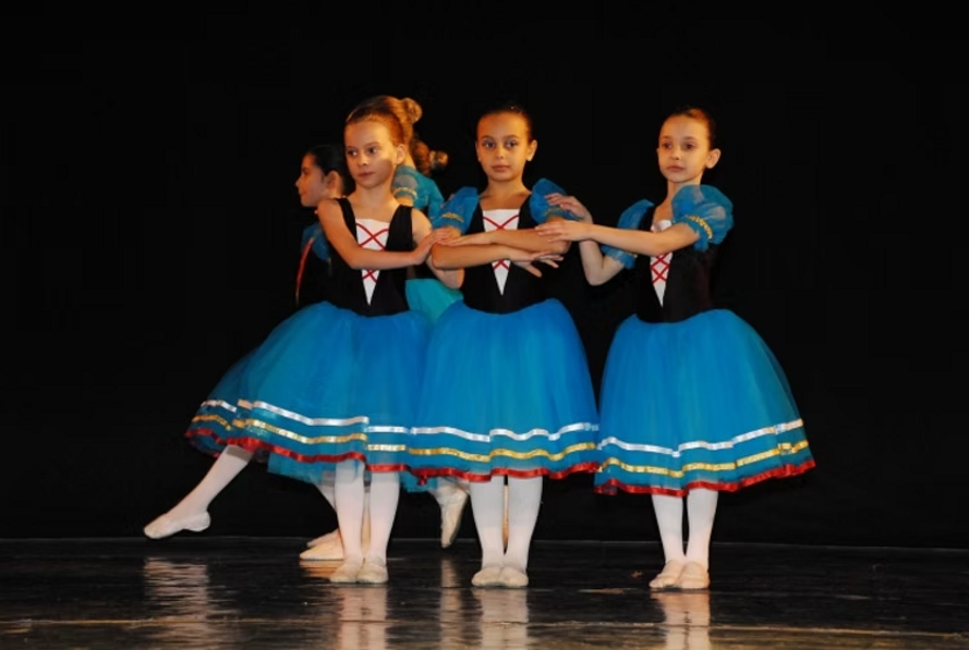 e31f4c_608cce4a68ed4792a1d35098c2cc2605