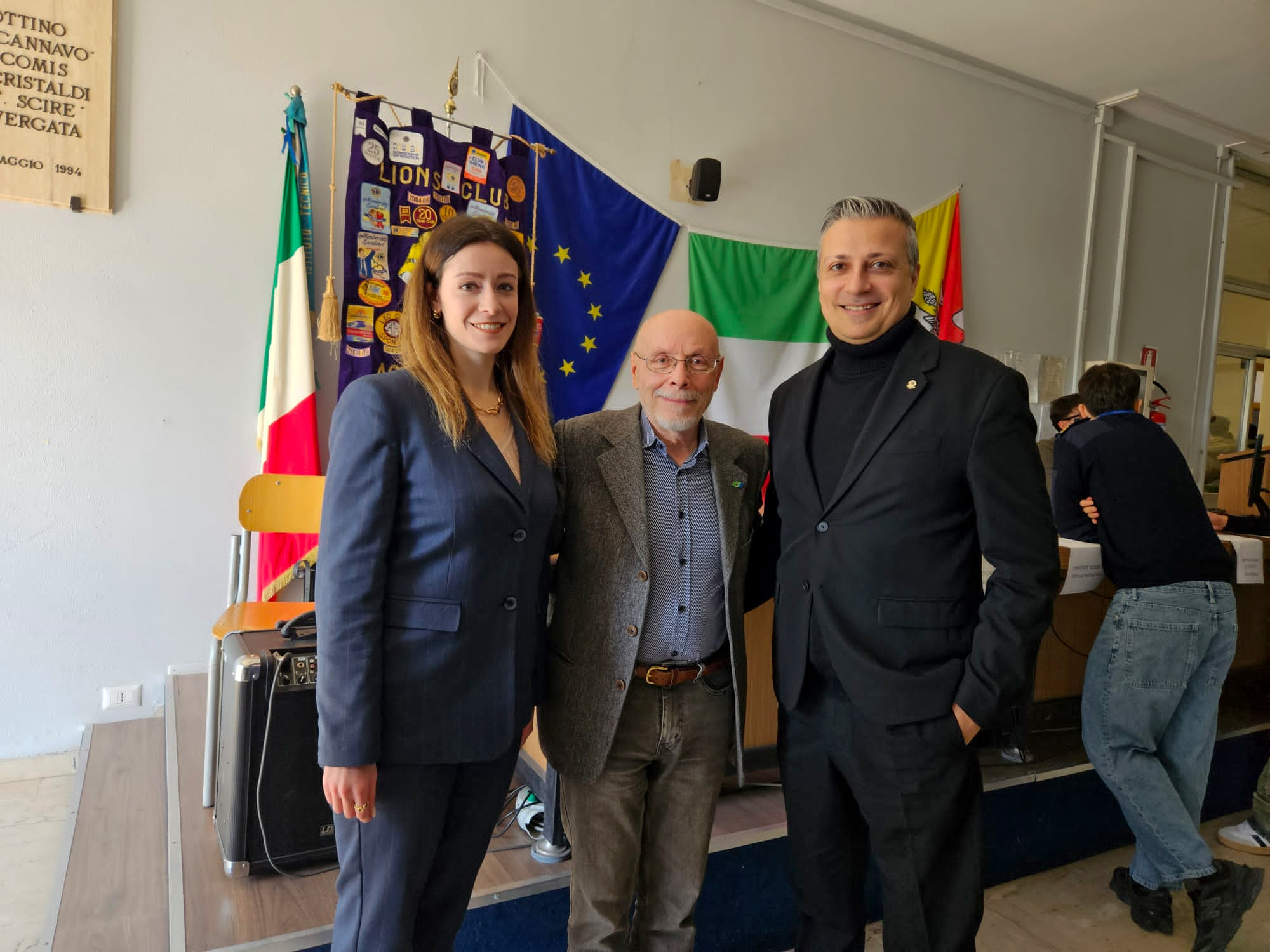 foto-1.png foto-1.png