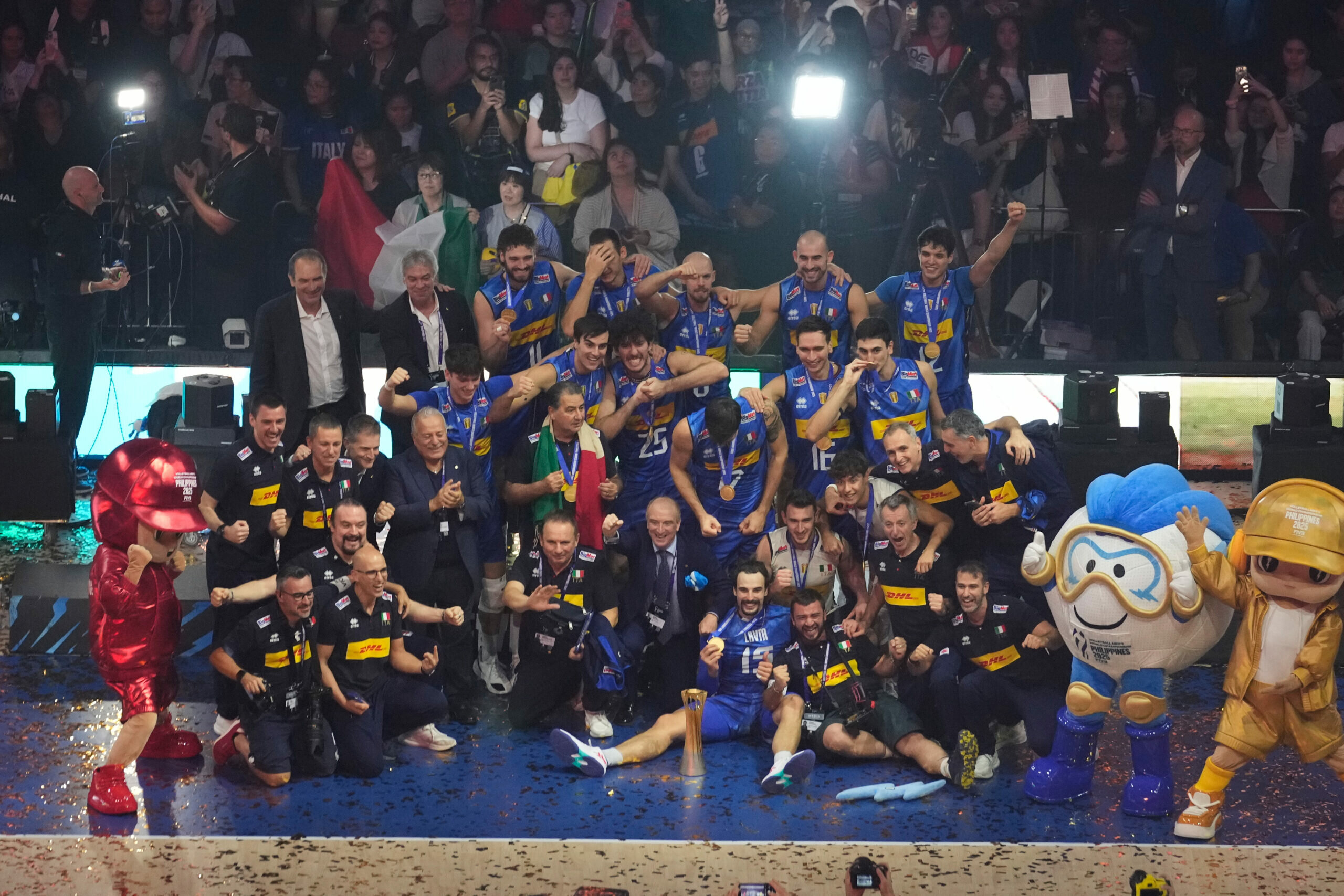 Italia da leggenda: la storica doppietta mondiale nella pallavolo