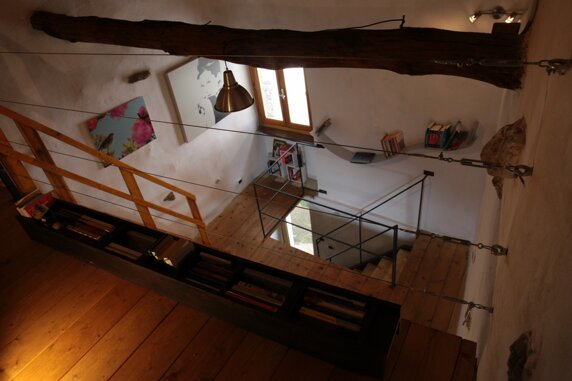 1ba5a01de1ebeb56f3c1bb9e63441536f52a0be3