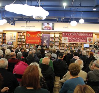 Presentazione del libro sul secondo scudetto dell'A.S. Roma Presentazione del libro sul secondo scudetto dell'A.S. Roma