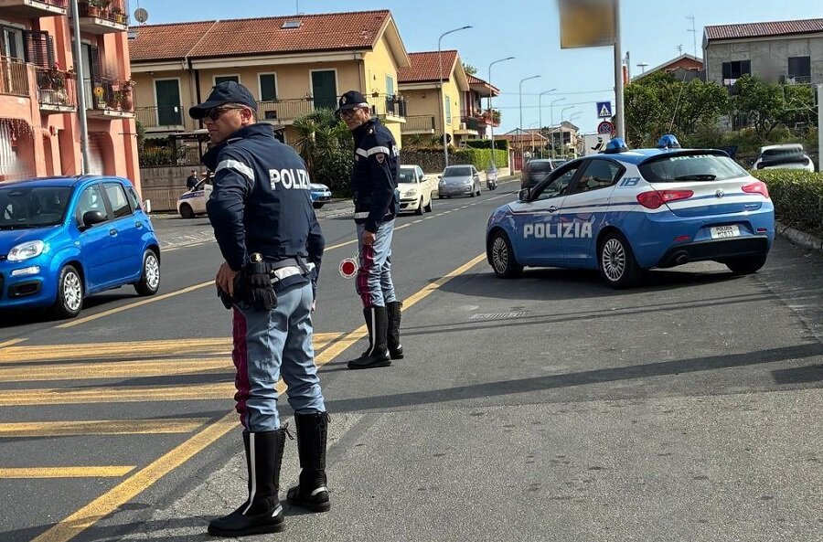 Controllo straordinario della Polizia di Stato nei comuni di Fiumefreddo di Sicilia e Calatabiano