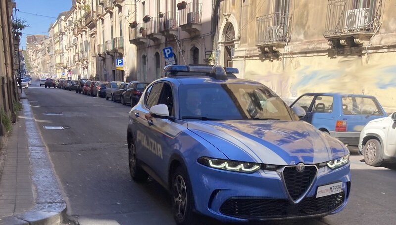 pedina-l’ex-compagna.-49enne-catanese-arrestato-dalla-polizia-di-stato-per-atti-persecutori.jpeg pedina-l’ex-compagna.-49enne-catanese-arrestato-dalla-polizia-di-stato-per-atti-persecutori.jpeg
