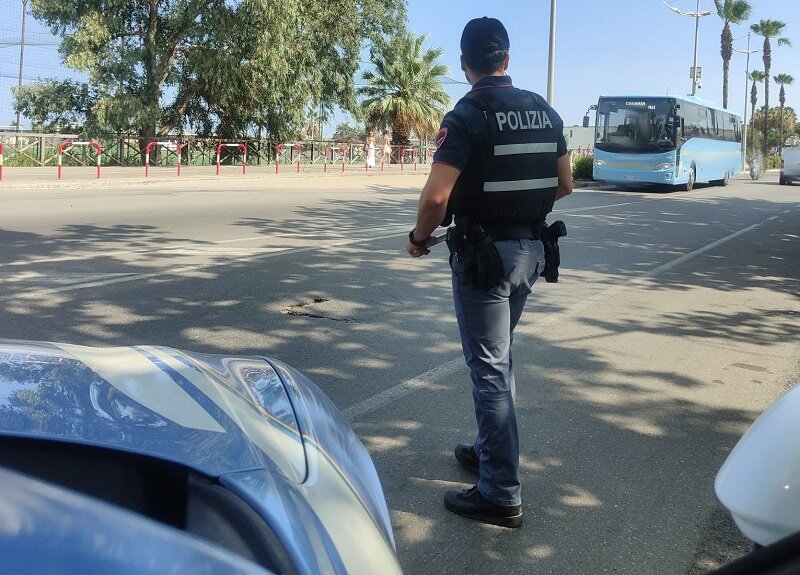 Ubriaco alla guida e con una dose di cocaina