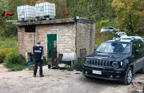 Scoperta dai Carabinieri discarica abusiva su terreno agricolo di Grammichele