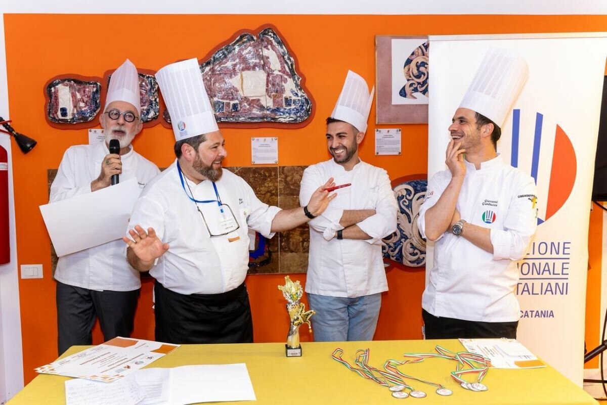 Gli Chef APCI celebrano 'I Sapori dell'Etna' alla Festa dei Fiori di Acireale Gli Chef APCI celebrano 'I Sapori dell'Etna' alla Festa dei Fiori di Acireale
