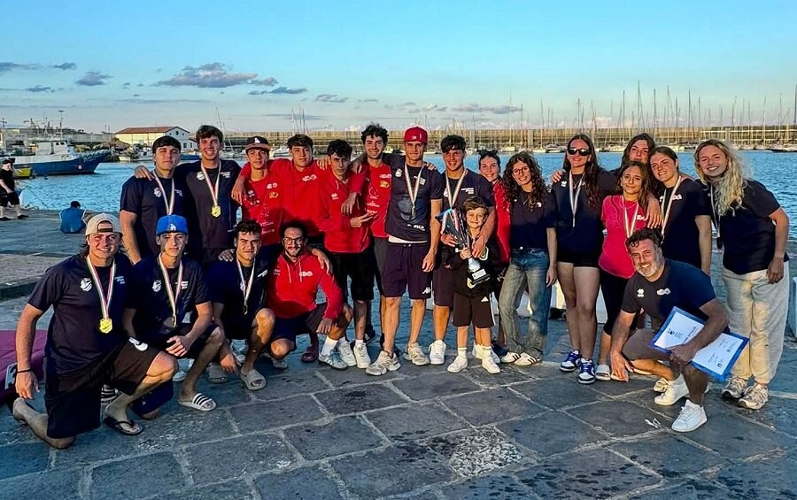 Canoa polo, dominio rossazzurro nelle acque di casa la Polisportiva Canottieri Catania vince il titolo tricolore Under 21