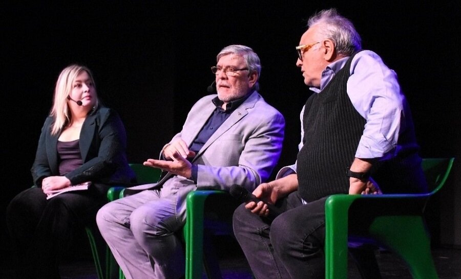 Presentato il libro di Santi Consoli 'Il mio posto in ultima fila'