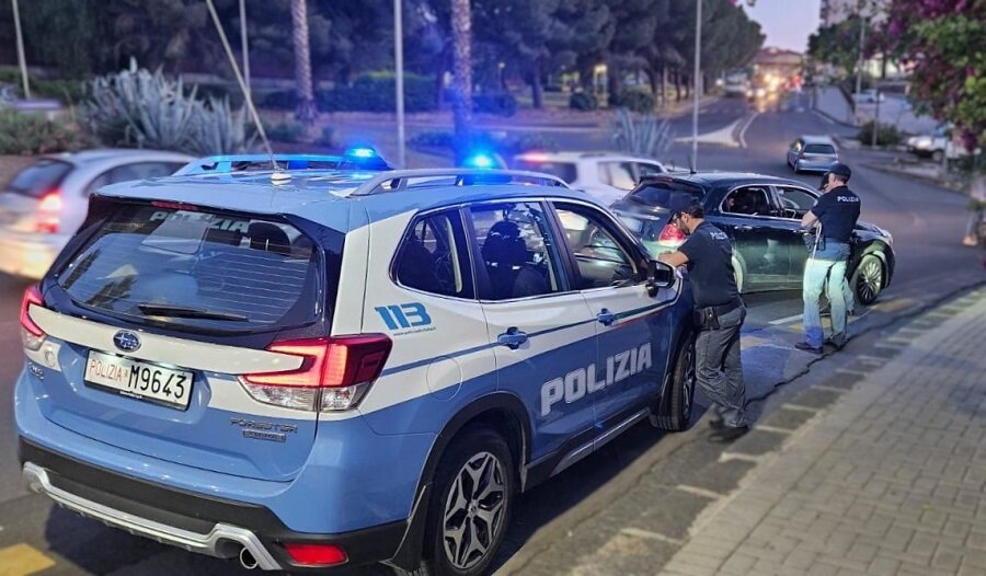 Controllo straordinario della Polizia di Stato a Patern&ograve;