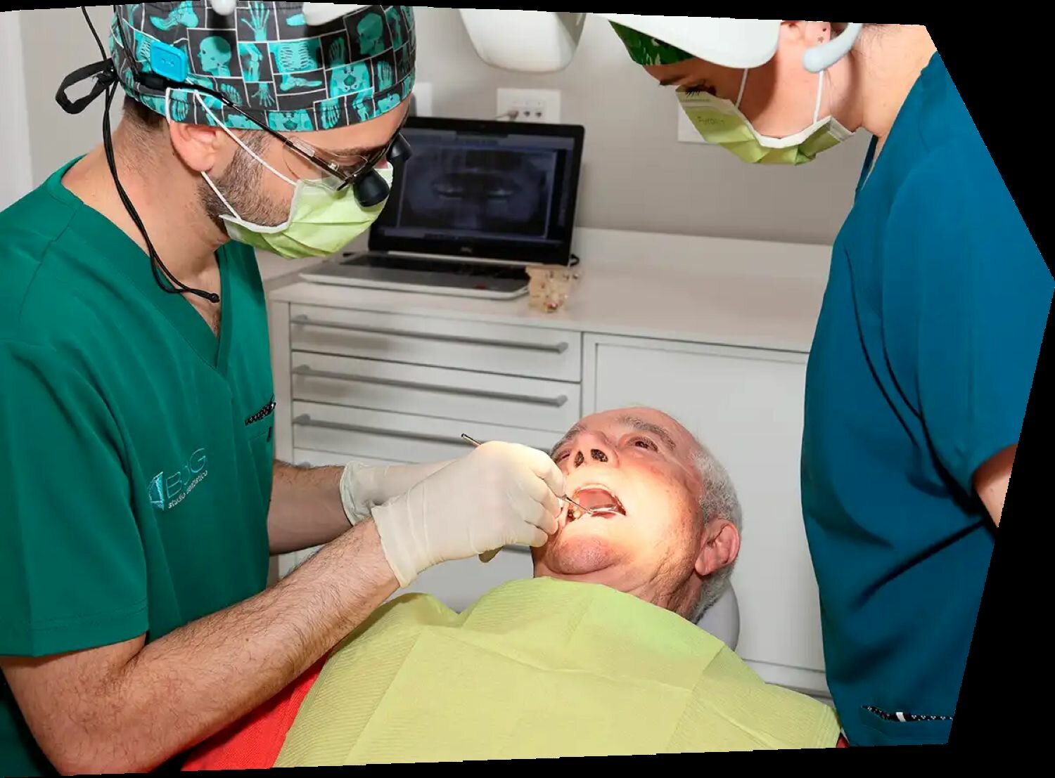 Igiene dentale a Mantova: quali cibi scegliere dopo la pulizia dei denti?