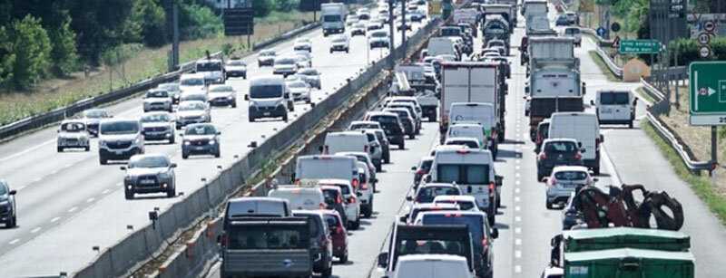 Carburanti, stangata su esodo estivo