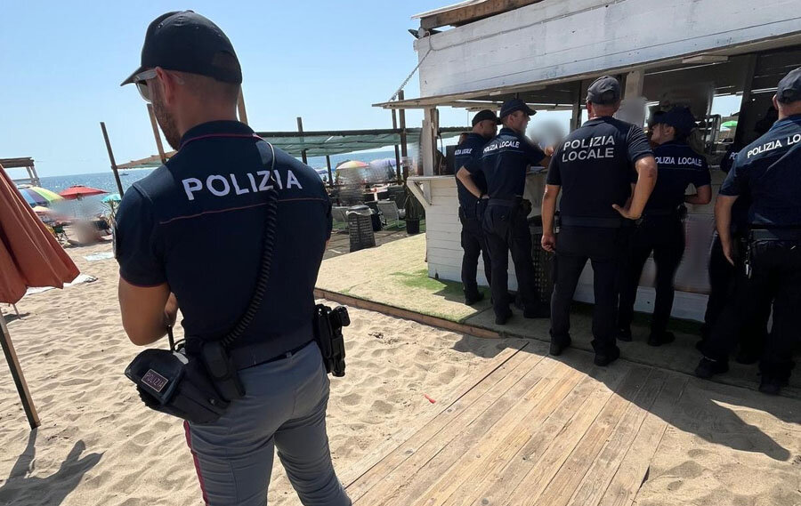 Controlli della Polizia di Stato negli stabilimenti balneari e nelle attivit&agrave; commerciali della Plaia