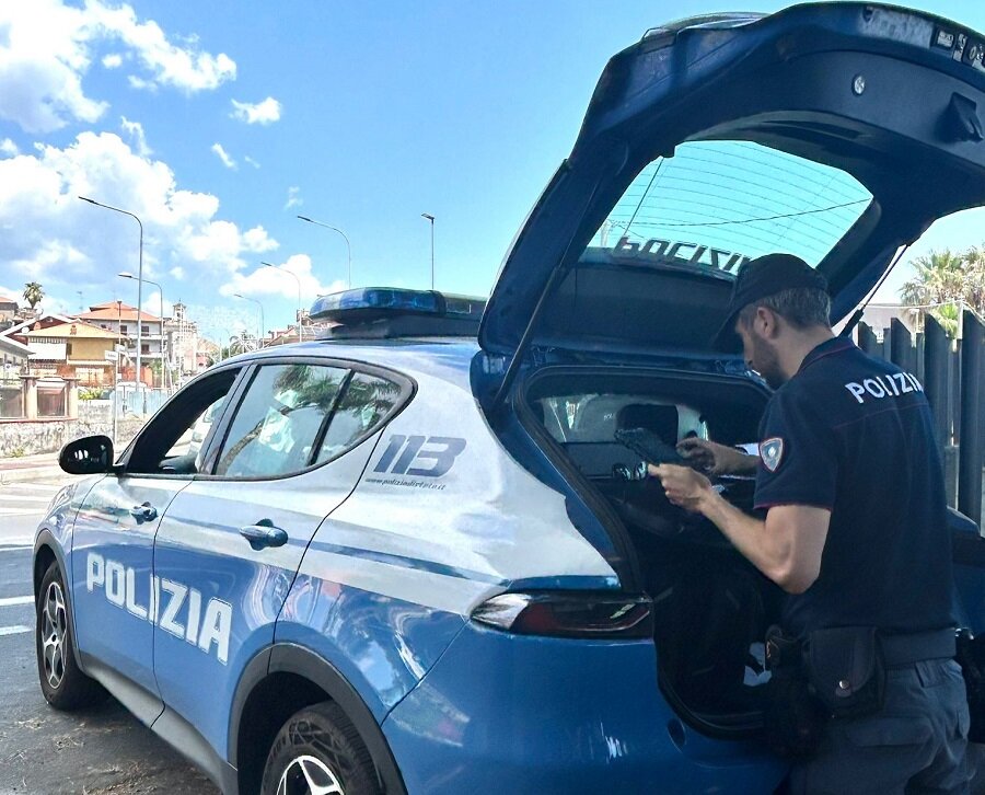 Controllo straordinario coordinato dalla Polizia di Stato nei comuni di Aci Catena e Aci Sant&rsquo;Antonio