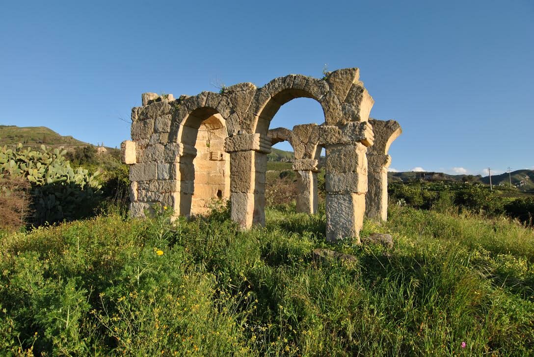Palagonia accende la memoria: la Basilica Paleocristiana rivive tra musica, scienza e cinema